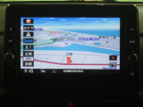 純正メモリーナビ装着車です☆お出かけの際に安心なカーナビ機能はもちろん、TV機能も付いています♪