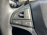 ステアリングにはさまざまなスイッチが付いておりますので運転しながらの操作も楽ちんです♪