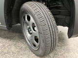 【フロントタイヤ】タイヤの溝がなくなってしまうと、滑 りやすいので定期的にチェック必須です。