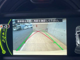 ●バックカメラ:不安な駐車もこれで安心!レーンアシスト付きなので狭い箇所での駐車もラクラクです!