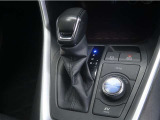 MTモード付。発進時やシフトチェンジ時もストレス無くマニュアル運転を楽しめます♪