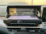 日産純正9インチメモリーナビ(MJ321D-L)装備、DVD再生やCD録音やBluetooth通信など充実したAV機能とスマホアプリ連動に対応した高機能ナビ。