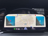 【Digital Cockpit Pro】メーター表示に加え、ナビゲ―ションのマップ、アシストシステムなど好みに応じて表示を切り替えできます。