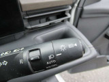 『ハイビームアシスト』で対向車のヘッドライトを自動検知して自車のハイビーム状態をオートで通常照射にします♪♪