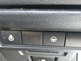 ステアリングヒーター付です。寒い冬場は重宝します