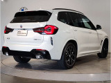 BMWのお車は、&ldquo;駆け抜ける歓び&rdquo;を体現しております。走行の安定性とコーナリングの良さを追求し、思い通りにハンドルの操作可能です。