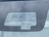 【スズキ セーフティサポート】走行中に前方の車両等を認識し、衝突しそうな時は警報とブレーキで衝突回避と被害軽減をアシスト。より安全にドライブをお楽しみいただけます。