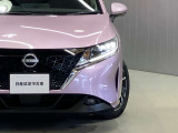 【ハイビームアシスト】先行車または対向車や周囲の明るさなどに応じ、自動的に上向きと下向きを切り替えてくれます★