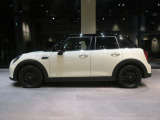 気になる車両へのご質問も大歓迎です。お気軽にMINI 一宮 0078-6002-369993 (無料)までご連絡ください!