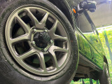 弊社では、全車『修復歴なし』のお車のみ取り扱っております。専任バイヤーによる厳選した仕入れの後、入庫後の車両チェックを行い、ネクステージが認定した高品質な中古車をご提供しております。