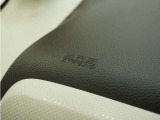 ◆助手席エアバッグ◆身を守る為に必要なエアバッグが助手席に装備されています。