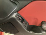 運転席パワーウィンドウスイッチです。