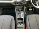 Audiのインテリアはエクステリア同様、優れたデザイン性とクオリティ、そして機能性を兼ね備えております。