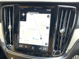 【9インチタッチスクリーン純正HDDナビ】「Apple Car Play」「Android Auto」対応のボルボ先進ナビゲーション「SENSUS」。最新地図データへ無料更新してお渡しします。