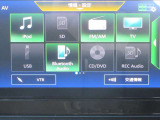 メモリ-ナビ(SD方式):CD・DVD・Bluetooth再生機能付なので、好きな音楽を聴きながら楽しいドライブガ可能です♪またフルセグTVチュ-ナ-内蔵ですので高画質にてTVの視聴も可能です!