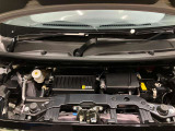エンジンルームもクリーニング済みできれいですよ。日産の整備士がしっかりと丁寧に点検していますので安心してお乗りいただけます