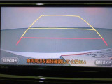 狭い駐車場や立体駐車場などもリアルに映るバックガイドモニター付でラクラク駐車♪