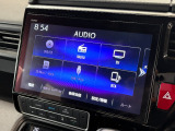 ナビのオーディオソース画面です!ラジオやBluetoothなど、さまざまな音楽ソースを選択して楽しめます。お好みの音楽を聴きながら、毎日の通勤からロングドライブまで快適にお過ごしいただけます。