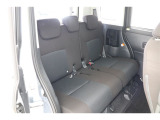 ■車内クリーニング■専門スタッフが見えないところまで徹底洗浄!車内のニオイもリフレッシュ!目に見えないところまで美しくがモットーです。だから、当店の中古車は内装にも自信があります!