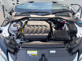 直列4気筒DOHCインタークーラー付ターボチャージャーエンジンは出力197PS トルク32.6Kgm