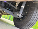 お車を安心してお乗りいただく為には、足回りの定期点検が欠かせません。サービスサポート(有償保証)では無料点検もご提供しており、安心のカーライフをお過ごしいただけるサポート体制が整っています。