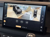 【3Dサラウンドカメラ(360&deg;カメラ)】全方位の死角となる部分や発進時・駐車時・細い路地からの運転などカメラを通してモニターで確認することが可能です。
