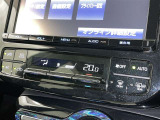 オートエアコンで快適な室内です。