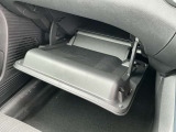 助手席グローブボックスです。