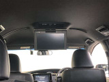 後席フリップダウンモニター(V12T-R66C)搭載!ロングドライブも快適な室内空間をご堪能下さい!