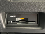 【ETC】高速道路の料金所をストレスなく通過!話題のスポットやサービスエリアに多い「スマートIC」利用時は必須のアイテムです。当店でセットアップを実施、ご納車当日からすぐにご利用いただけます!