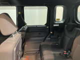 より多くの一般の方へ車を届けれればと思っておりますので同業者様への販売は極力控えさせて頂いております。ご了承下さい。