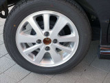細かい傷等はありますが、全体的に綺麗な状態のお車です☆お近くの方は是非ご覧になりにお越しください☆