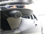 助手席側の死角になりやすい左前方の映像を、11.6インチディスプレイに表示。狭い道での安心感を高め、ドライバーの視界をしっかりサポートします。