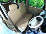 運転席シート廻りは使用感も少なく、良好な状態となっています。丁寧に使われていたことがよくわかりますね。