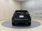 リヤ、後ろから見るとまた車の印象が変わってきますね☆☆