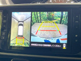 【パノラマモニター】専用のカメラにより、上から見下ろしたような視点で360度クルマの周囲を確認することができます☆死角部分も確認しやすく、狭い場所での切り返しや駐車もスムーズに行えます。