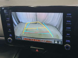 駐車が苦手な方でも安心のバックガイドモニター搭載。 後方の映像をクリアに表示し、ガイドラインで車庫入れや縦列駐車をしっかりサポート。毎日の運転がぐっとラクになります。
