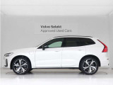 快適性や操縦性を高める電子制御式4輪エアサスペンションを採用した、ドライビングモード選択式FOUR-Cアクティブパフォーマンスシャシーを装備しています。
