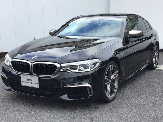 5シリーズセダン M550i xドライブ 4WD 