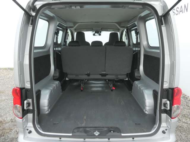 日産 NV200バネットバン 1.6 VX の中古車詳細 (12,000km, ブリリアント