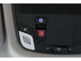 緊急通報ボタンが装備されています。ホンダコネクト対応。ご利用には、Honda Total Care プレミアムのご加入が必要です。