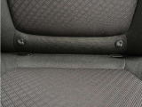 ◆ISOFIX◆シートベルトいらずでチャイルドシートと固定金具を連結するだけでガッチリ固定できます。