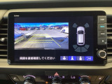 バックも安心のバックカメラ付いています。バックカメラがあると、いつでも安全にバックできますね。死角も減ります。