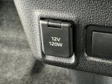 【アクセサリーソケット】12Vの電源は使いやすい位置に装備!用途は様々、スマホの充電やドラレコの電源として役に立ちます♪