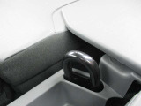こちらのフックはタイダウンベルトを引っかけることで、バイクや自転車を固定できます!