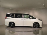 スーパーUVカット機能付(撥水機能付)UVカットフロントドアグリーンガラス&UVカット機能付プライバシーガラス(スライドドア・リヤクォーター・バックドア)