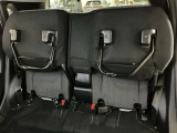 リアシート座面を持ち上げると、背の高い荷物を積むのに便利なトールモードに変身します!多彩なシートアレンジで使い勝手良好!