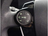 ハンドルから手を放さずに操作出来ますので、安全運転にもつながりますね