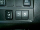 両側電動スライドドア装備です。運転席からボタン操作で開閉できます
