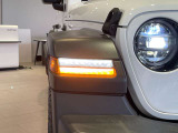 視認性の良いLEDのウインカー。